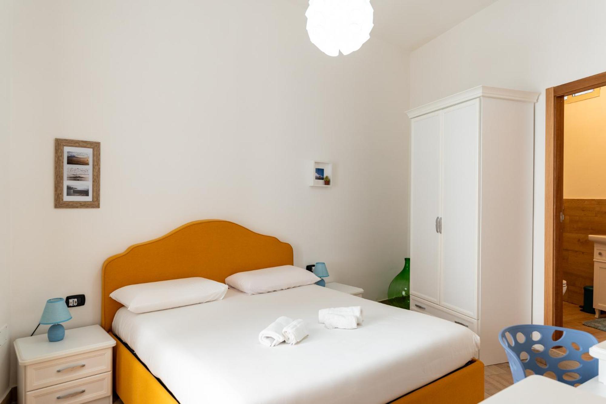 Tombolata Hotell Napoli Eksteriør bilde