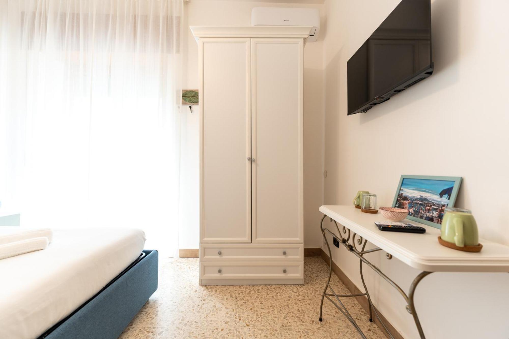 Tombolata Hotell Napoli Eksteriør bilde